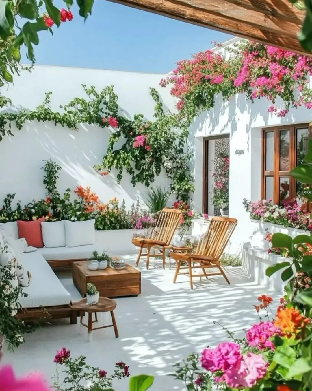 Mediterranean Courtyard Garden